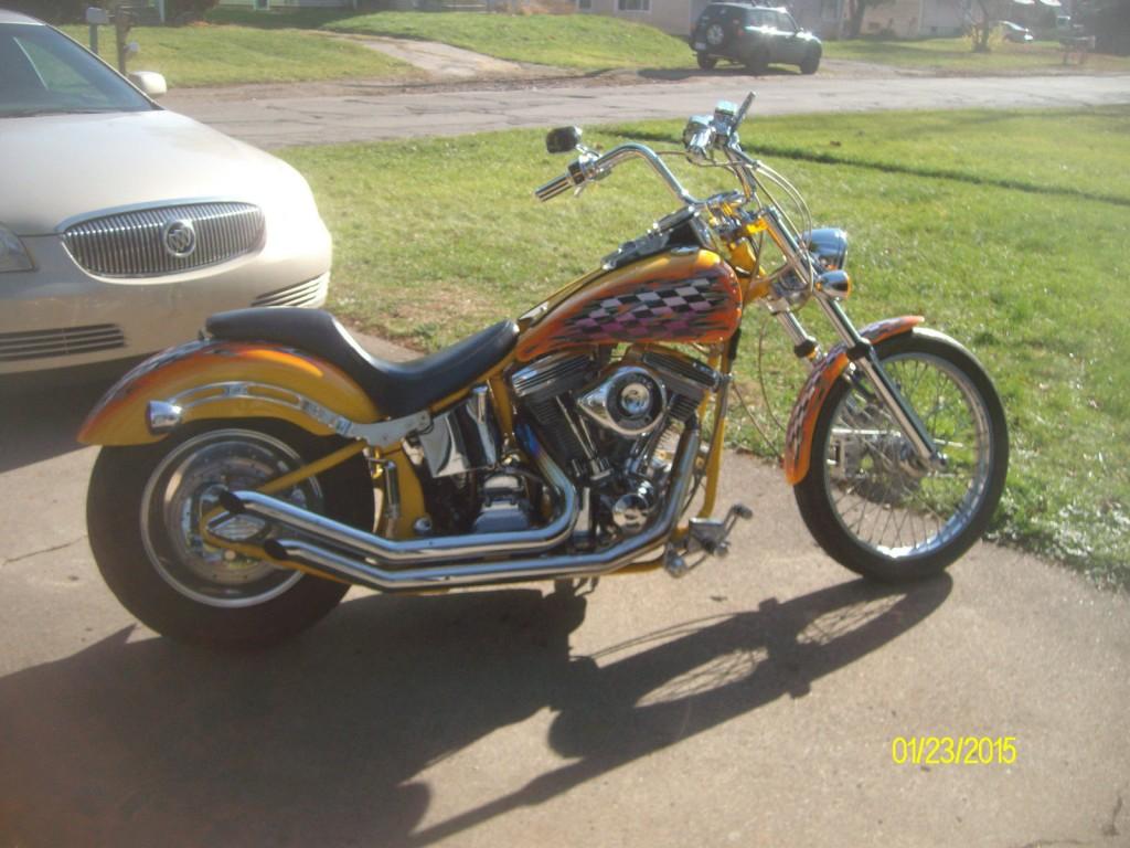 2002 Harley Red Horse 2100