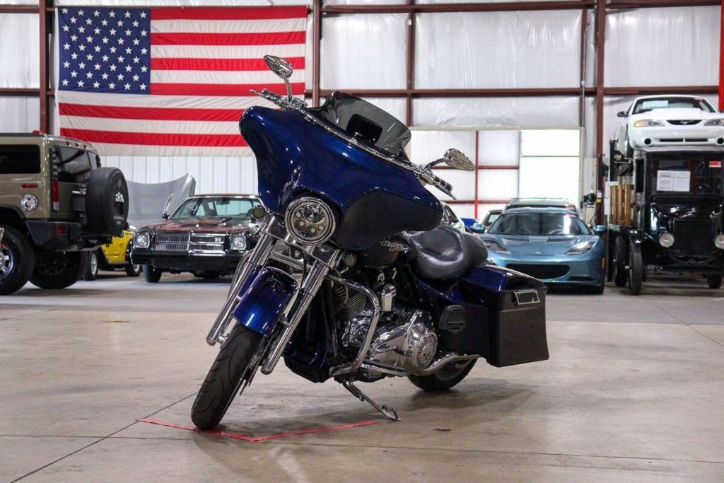 2012 Harley Davidson FLXH Street Glide Custom